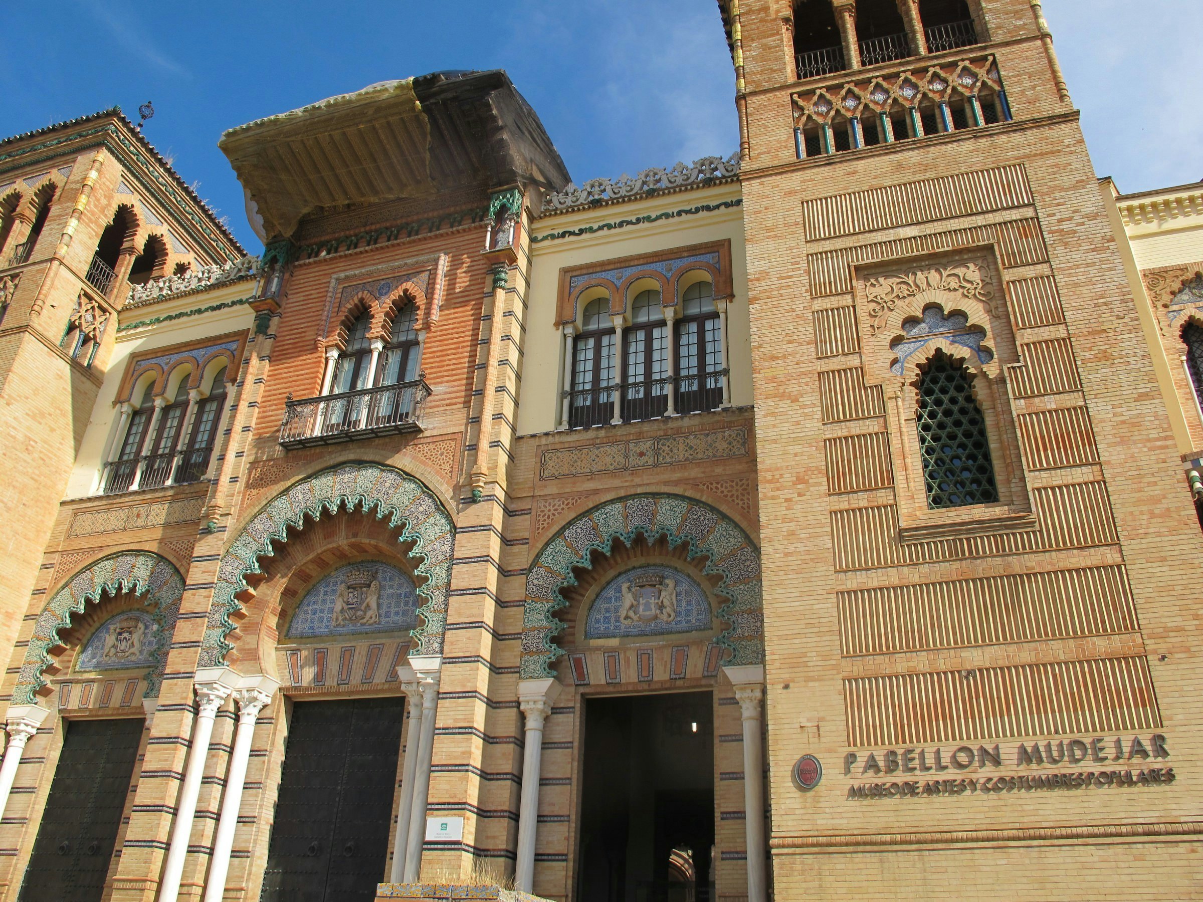 Museo de Artes y Costumbres Populares museum sign on facade