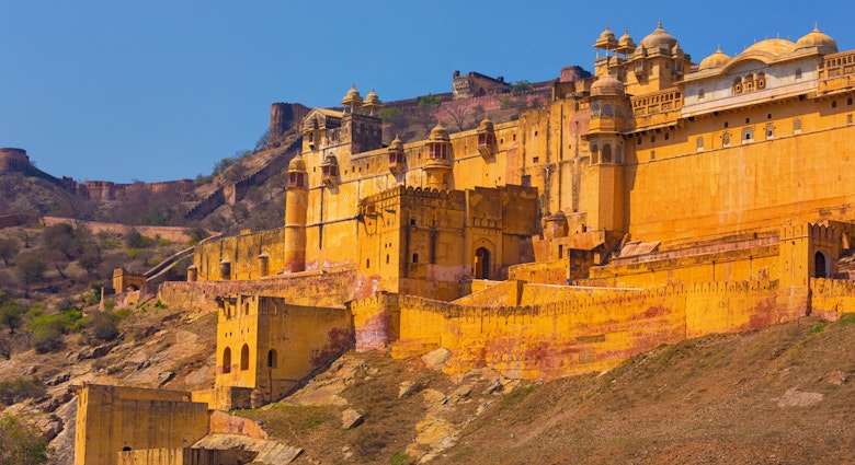 A view of the fortified walls of Amber Fort, Rajasthan, India.